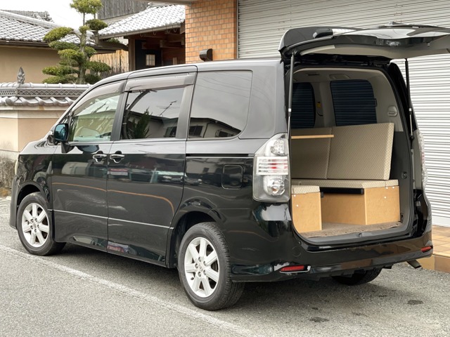 トヨタ ヴォクシー キャンピングカー 8ナンバー 新品家具 車中泊 モバイルオフィス ペット