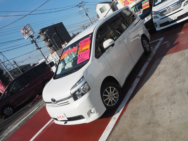 トヨタ ヴォクシー 2.0 X Lエディション 両側電動スライドドア ナビ 8人乗り 神奈川県