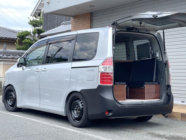 トヨタ ノア キャンピングカー ソーラー テレビ 新品車高調 ベッドキット ETC ドラレコ