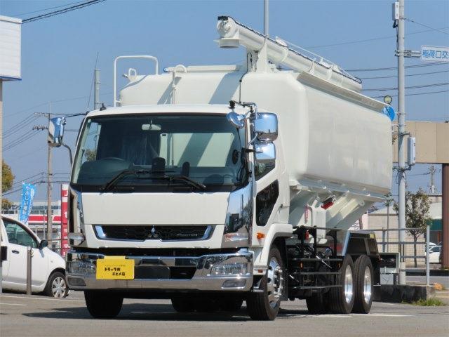 三菱ふそう ファイター 10.7t 増トンワイド 低床2デフ 飼料運搬車  愛媛県