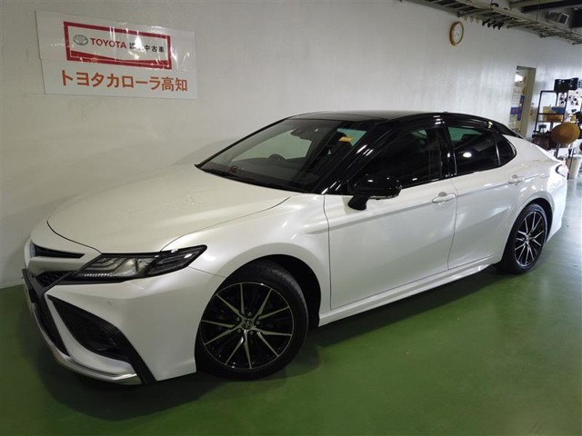 トヨタ カムリ 2.5 WS レザーパッケージ LEDライト・ナビ・ETC・ドライブレコーダー 高知県