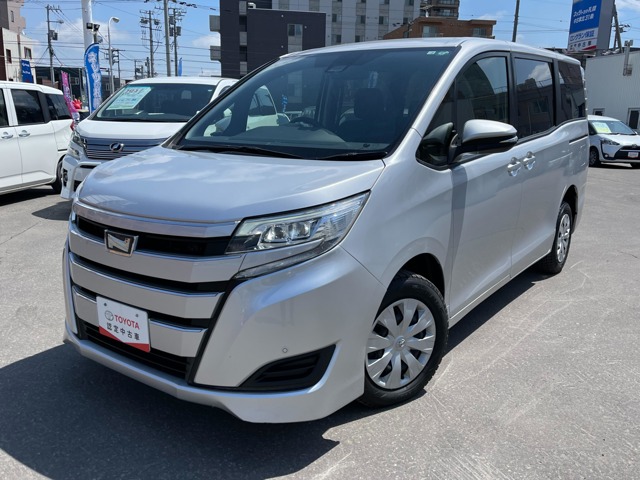 トヨタ ノア 2.0 X 4WD メモリーナビ付き 北海道