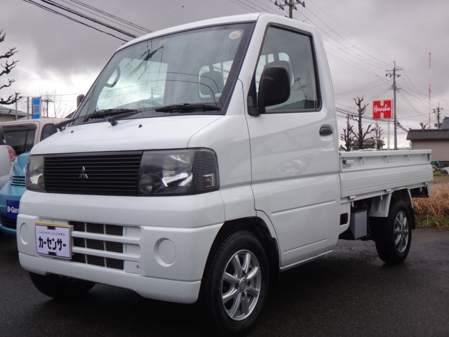 三菱 ミニキャブトラック 660 Vタイプ エアコン付 4WD 