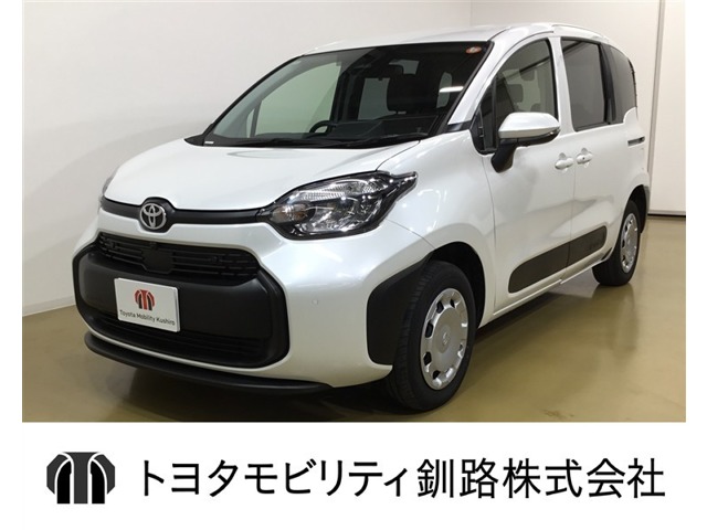 トヨタ&nbsp;シエンタ&nbsp;ハイブリッド 1.5 G E-Four 4WD&nbsp;ディスプレーオーディオ・パノラミックビュ&nbsp;北海道
