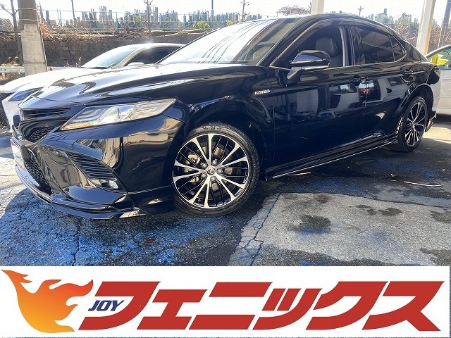 トヨタ カムリ 2.5 WS TRDエアロ18アルミ黒ハーフレザーナビ