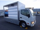 トヨタ　ダイナ　アドトラック 放送宣伝車 移動看板車　サブバッテリー式 LED3面照明 オートマ