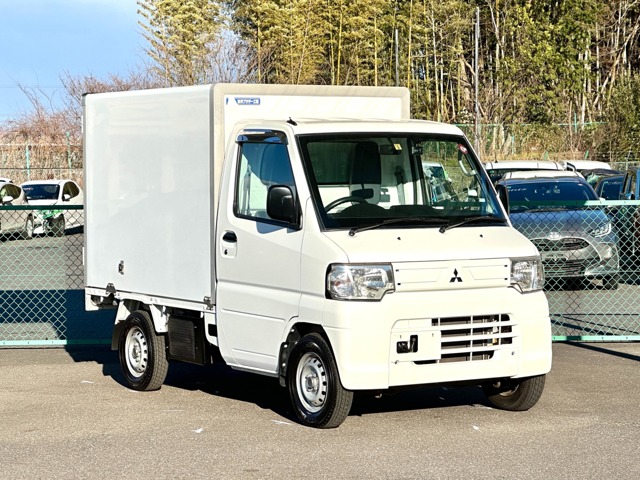 39,999円神戸発　検査６年10月まだまだ使えます。ミニキャブトラック冷凍冷蔵車目立ちますよ