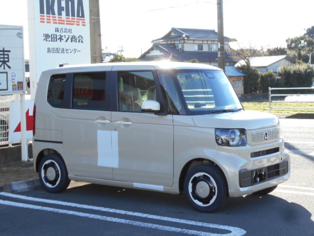 ホンダ N-BOX 660 ファッションスタイル 新車未登録 静岡県