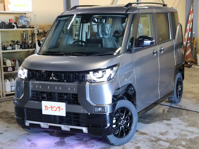 三菱 デリカミニ 660 T プレミアム 4WD ALPINE11インチナビ 夏冬タイヤ 北海道