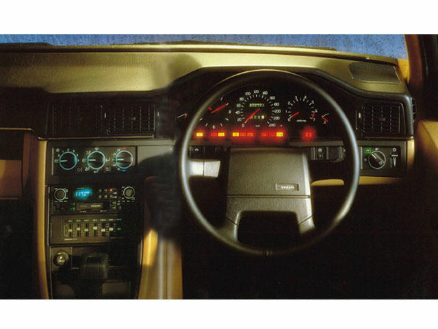 ボルボ 960エステート 3.0(95年09月-96年06月) / VOLVOの車カタログ｜輸入車・外車の中古車情報ならカーセンサーエッジnet