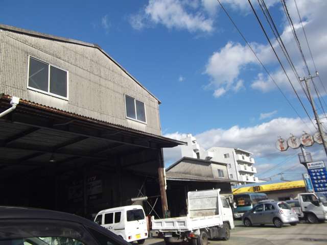 嶋田自動車整備工場 本店写真