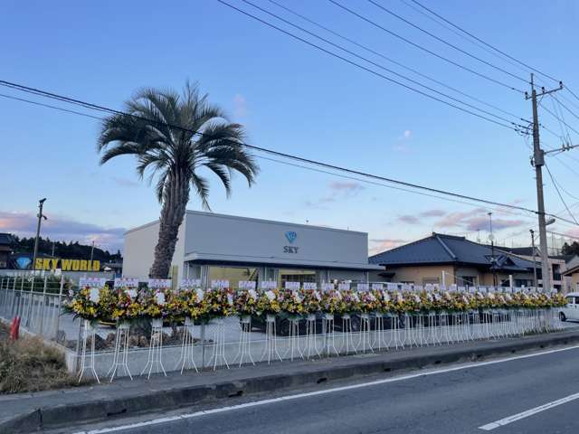 茨城県石岡市にてノーマル車カスタム車問わず厳選した車両を取り揃えております。