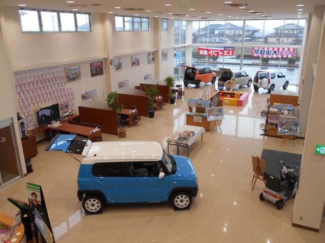 茨城県内でも最大級の店舗スペースになります。ご来店頂くお客様に最高のおもてなしをご用意致します。スズキの車は当店まで♪