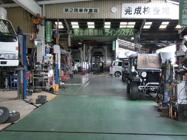 当店協力民間車検工場（橋本産機）。工場設備も充実しており、きっちり丁寧な仕事をして頂いております