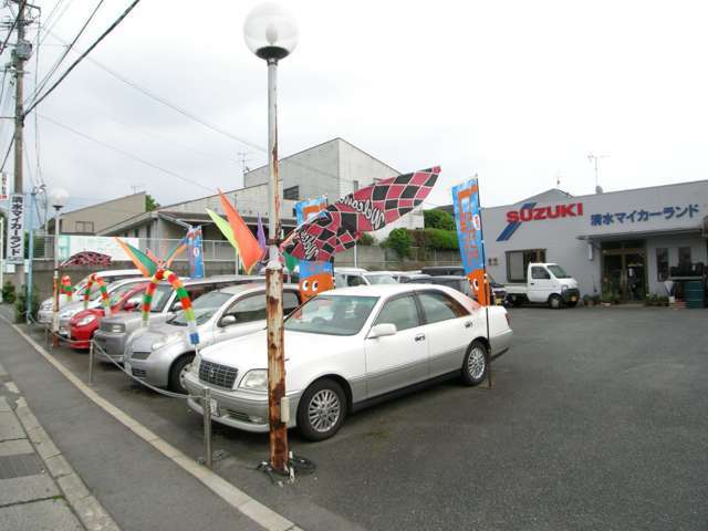 熊本市北区麻生田、自衛隊近くに店舗を構えています。良質なお車を取り揃えてお待ちしております。