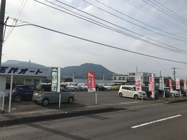 当店は高松自動車道高松西IC・高松檀紙ＩＣより北へ車で６分の場所にあります。県外からのお客様も大歓迎です。