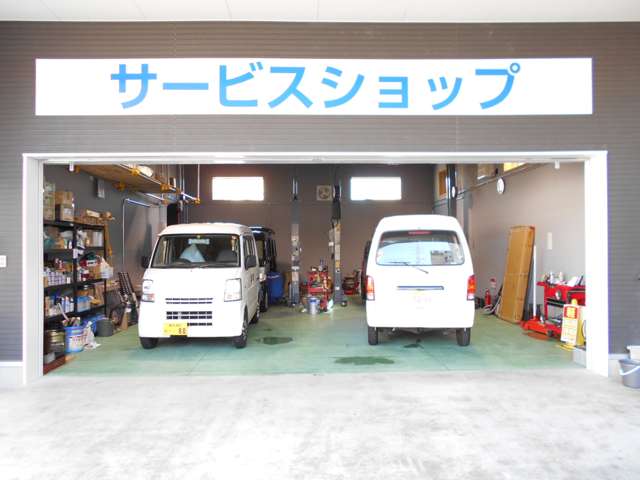 鶴見店は自社認証工場を完備！スズキ大口横浜の中古車は全車法定点検を実施してから納車しております！