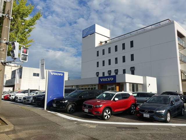 ボルボ・カー金沢石川県唯一の認定中古車センターです。ゆっくりとご覧下さいませ。