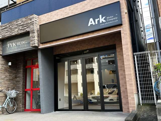 Ark Motor Company 写真