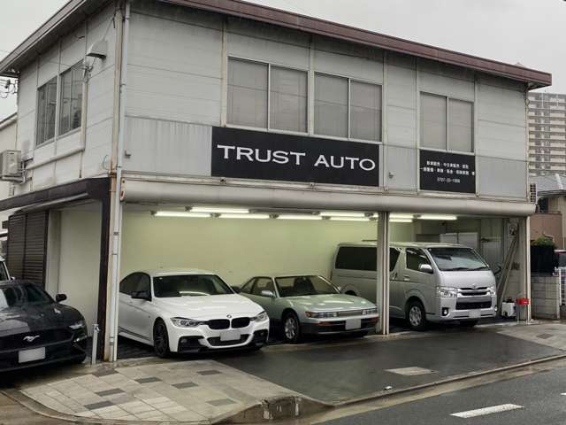 TRUST AUTO／トラストオート 写真
