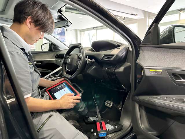 輸入車用最新アナライザー(診断機)完備！お車に合った診断機で故障箇所の特定を行います。