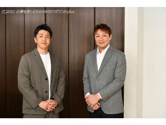 元阪神タイガースの濱中治さん（右）とGMの松本（左）です。「WebマガジンB-plus」のインタビューにて。